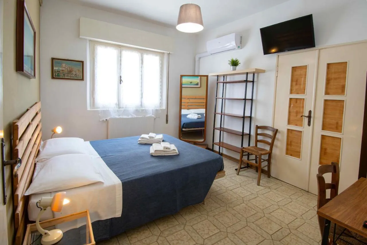 La Villa Cervia Guest house
